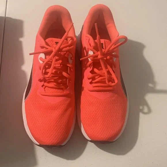 NIB - Women’s Pink Puma Twitch Runner - Picture 5 of 9